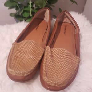 💫HOST PICK💫❤ BareTraps Kieran leather loafers